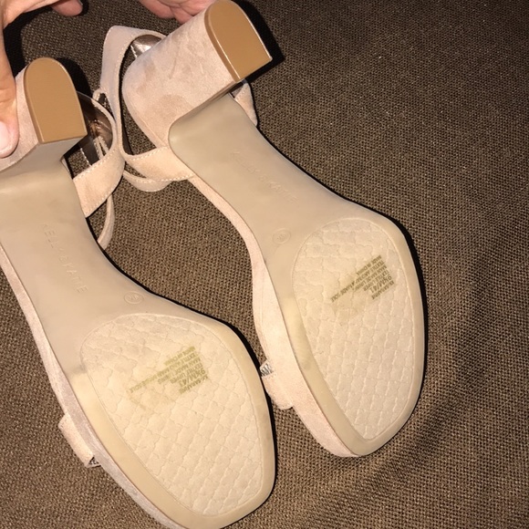 Kelly and Kate Sarafine size 9.5 high heel sandals NWOT Ankle strap Fresh look!! - Picture 8 of 9